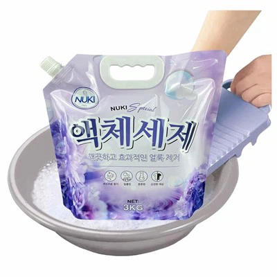 Bolsa con boquilla vertical para el cuidado personal